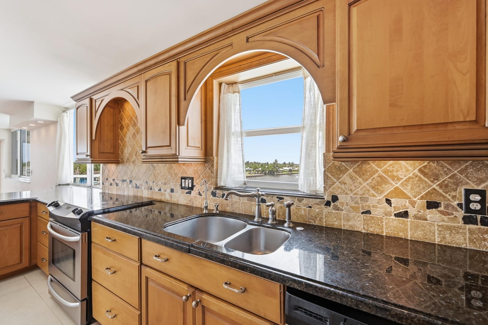 401 N Riverside Drive 408, Pompano Beach, FL 33062 photo 10