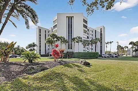 6463 La Costa Drive 105, Boca Raton, FL 33433, Boca Raton