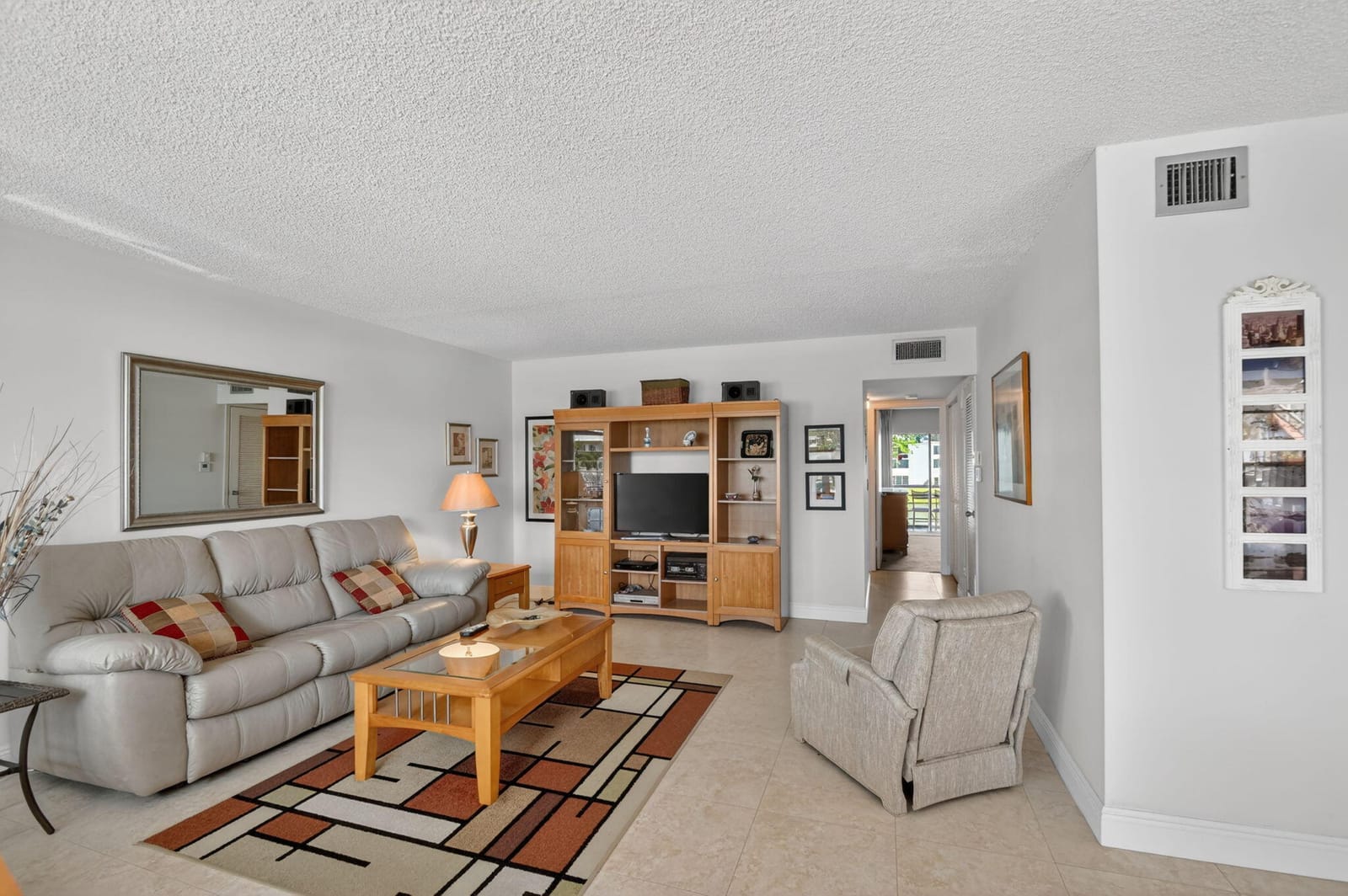 202 Wellington D — photo 4