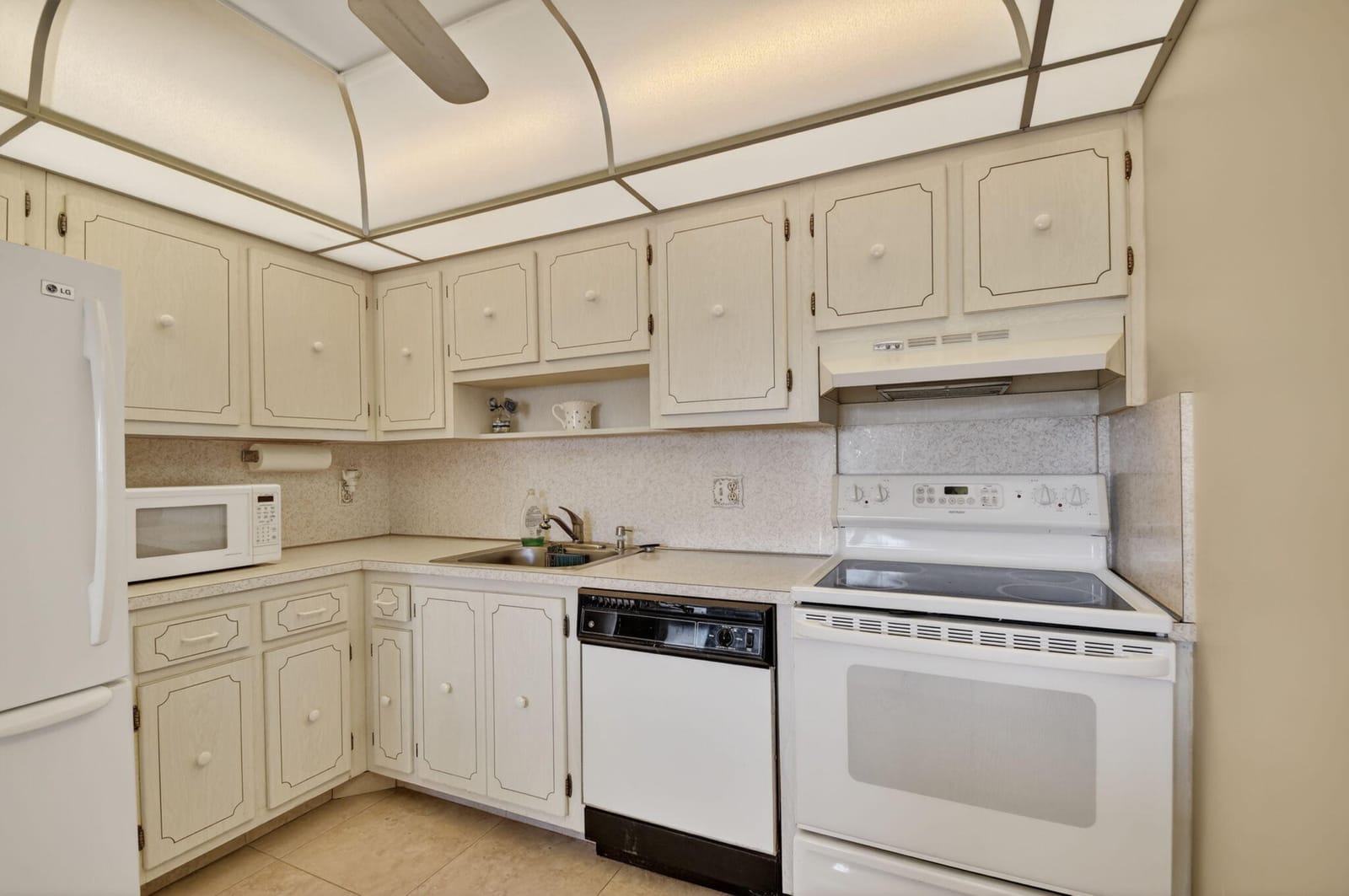 202 Wellington D — photo 7