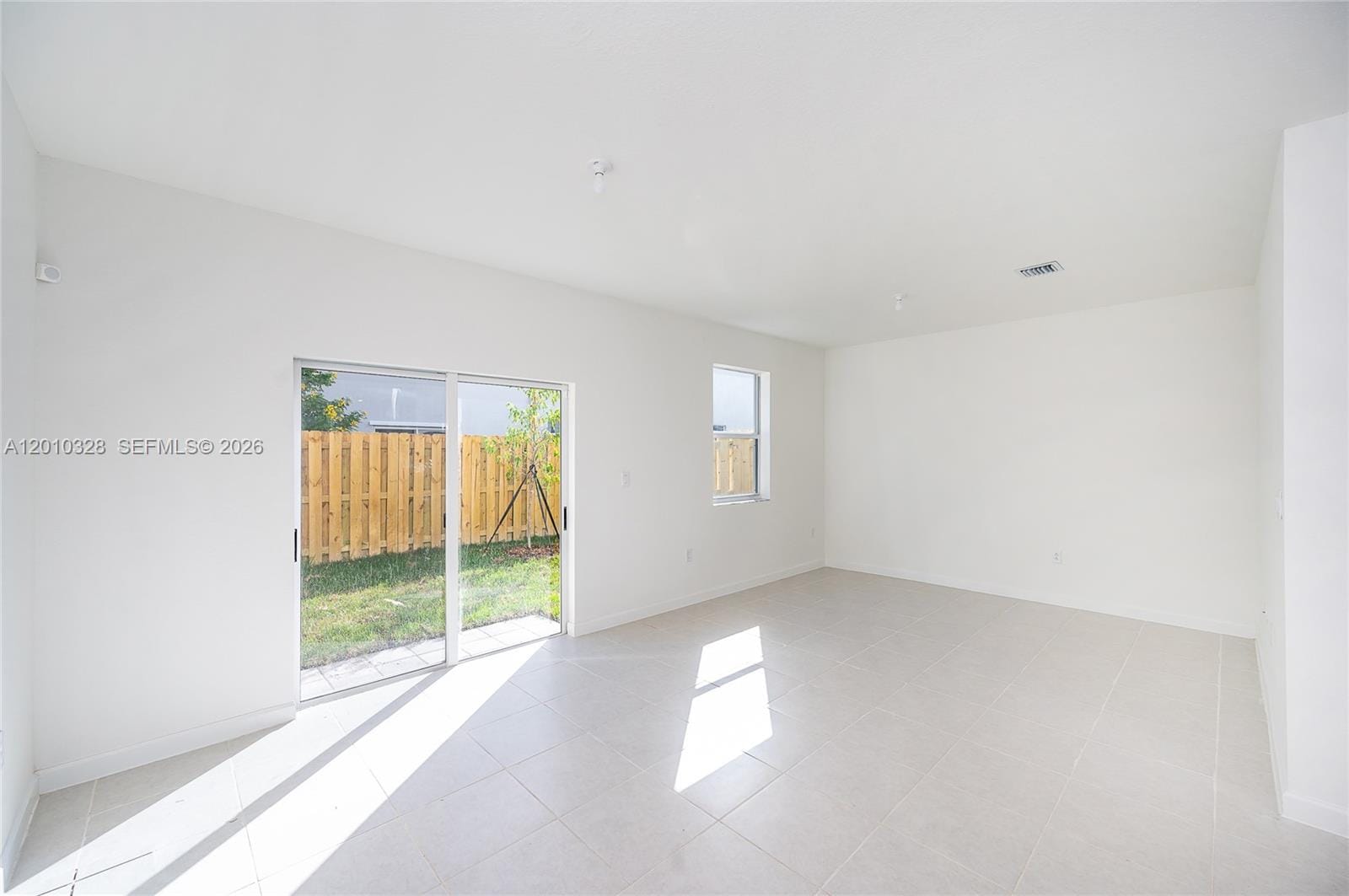 2642 SE 10 Street — photo 11