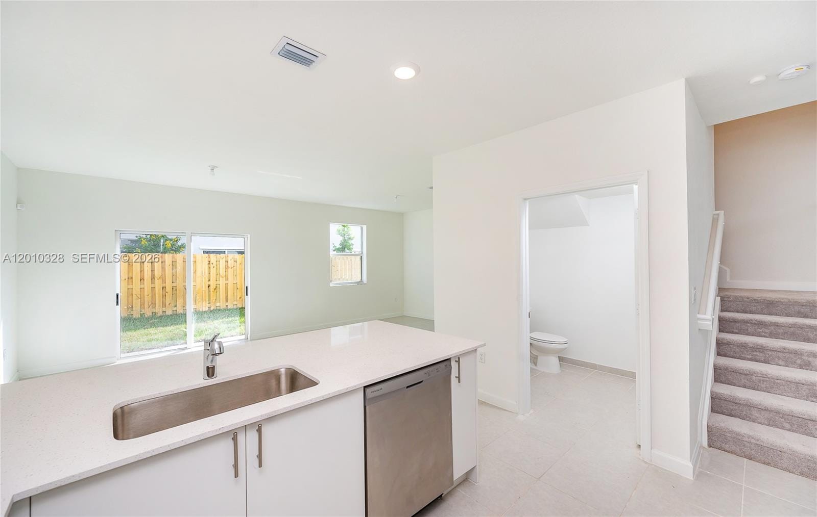 2642 SE 10 Street — photo 5