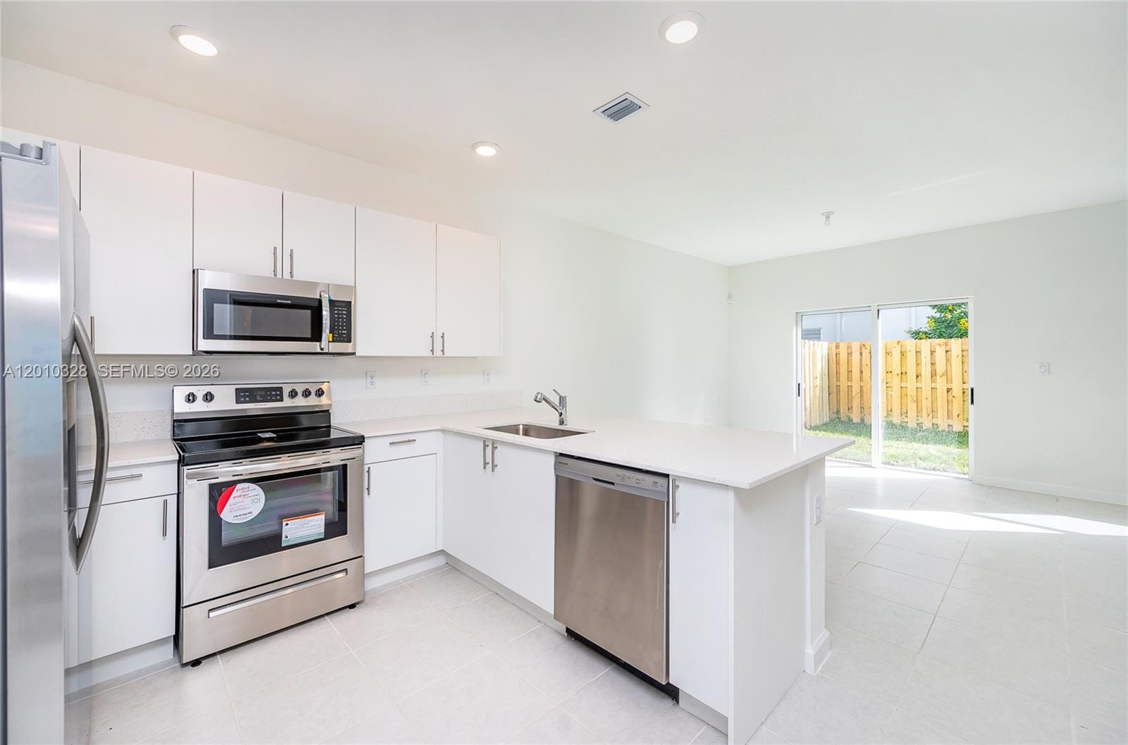 2642 SE 10 Street — photo 8