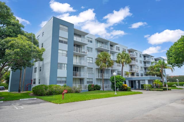 500 Executive Center Drive 3k, West Palm Beach, FL 33401