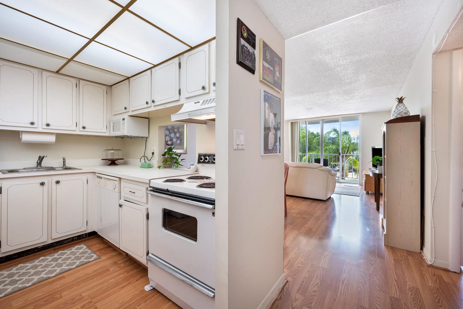 500 Executive Center Drive 3k — photo 4