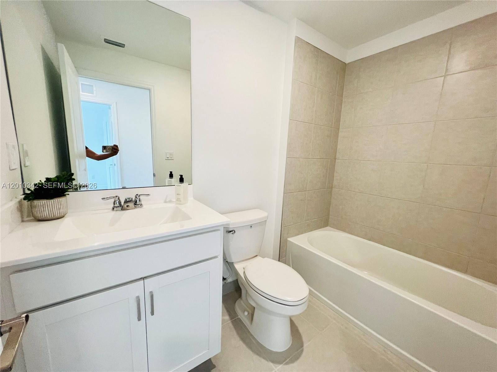 6909 Harbours Edge Avenue 6909 — photo 12