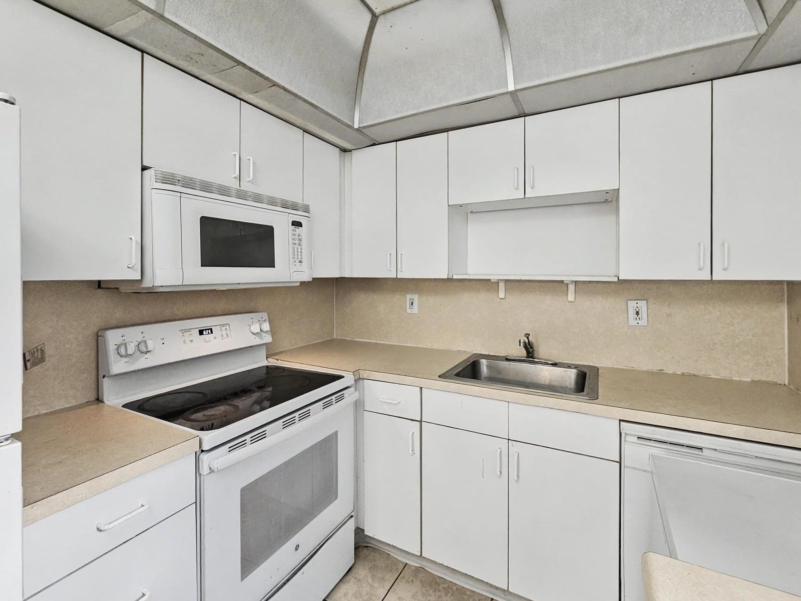 202 Piedmont E, Delray Beach, FL 33484 photo 10