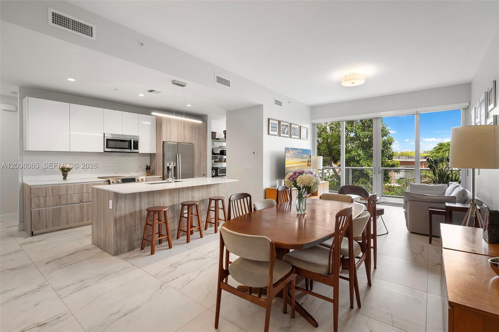 545 SW 11th Street 208, Miami, FL 33129, Miami