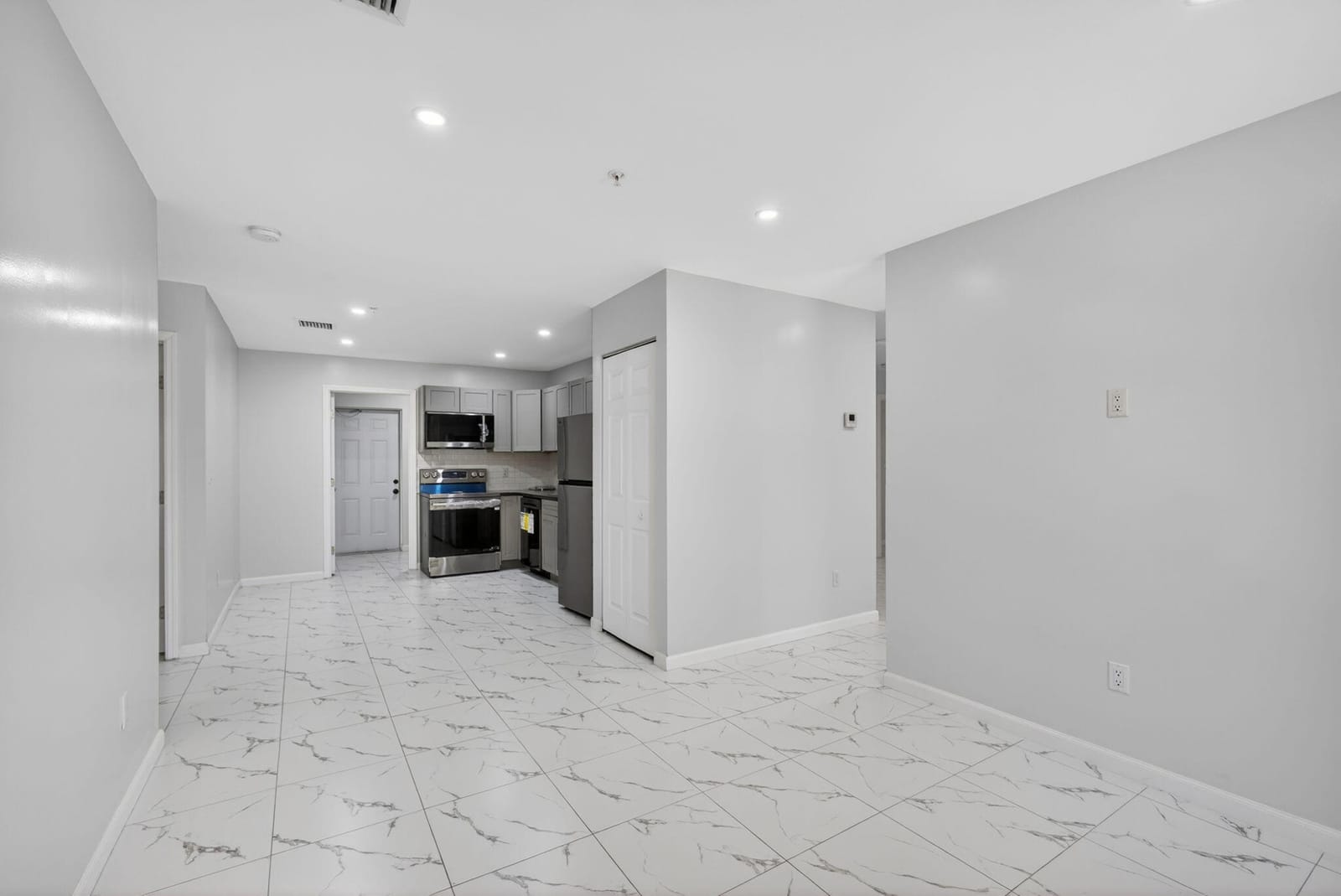 3255 Avenue J — photo 11
