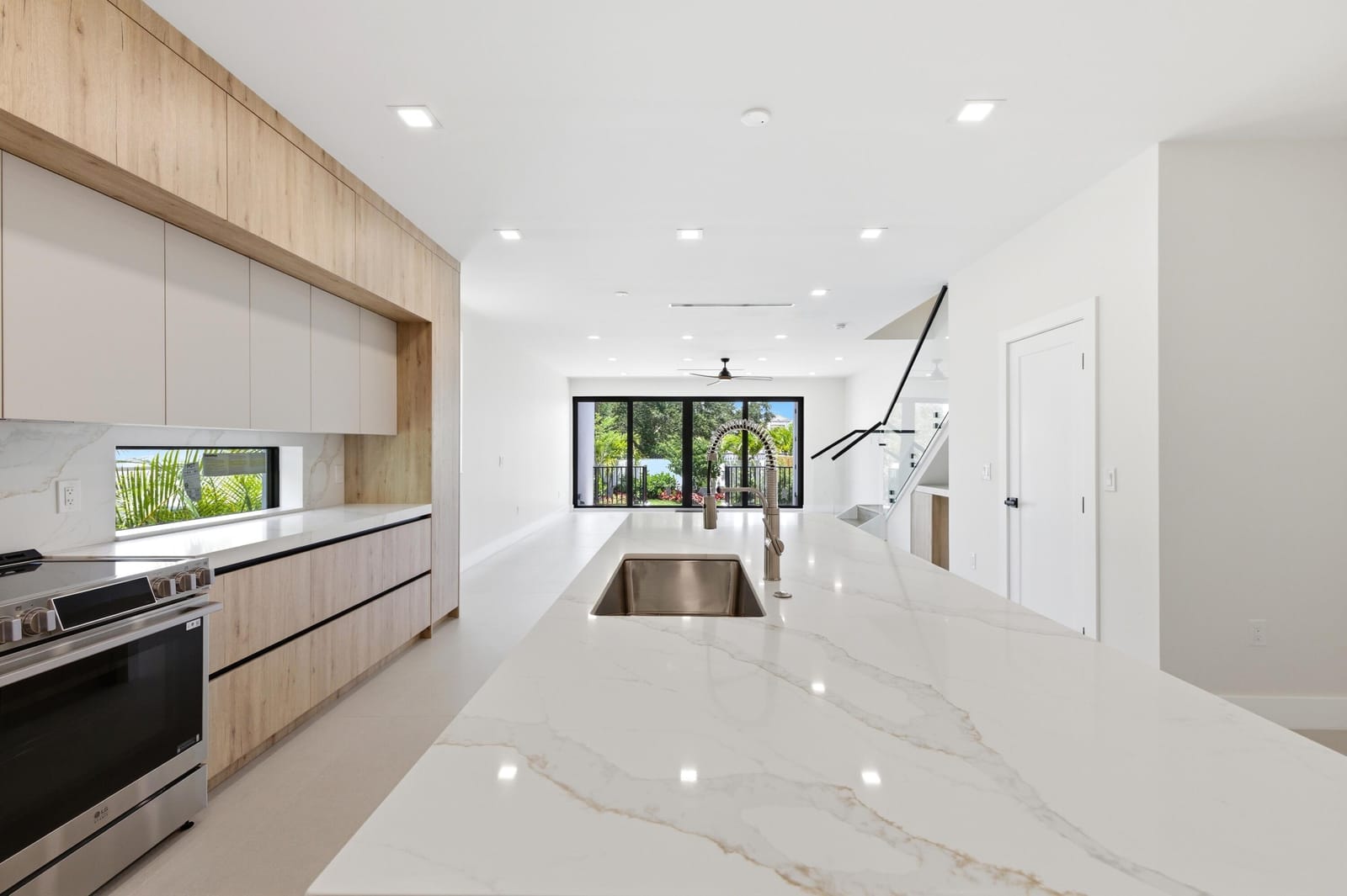 819 SW 1st Street, Fort Lauderdale, FL 33312 photo 12