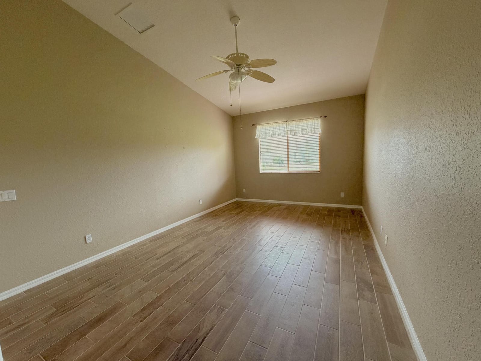 6510 Oxford Circle 101 — photo 11