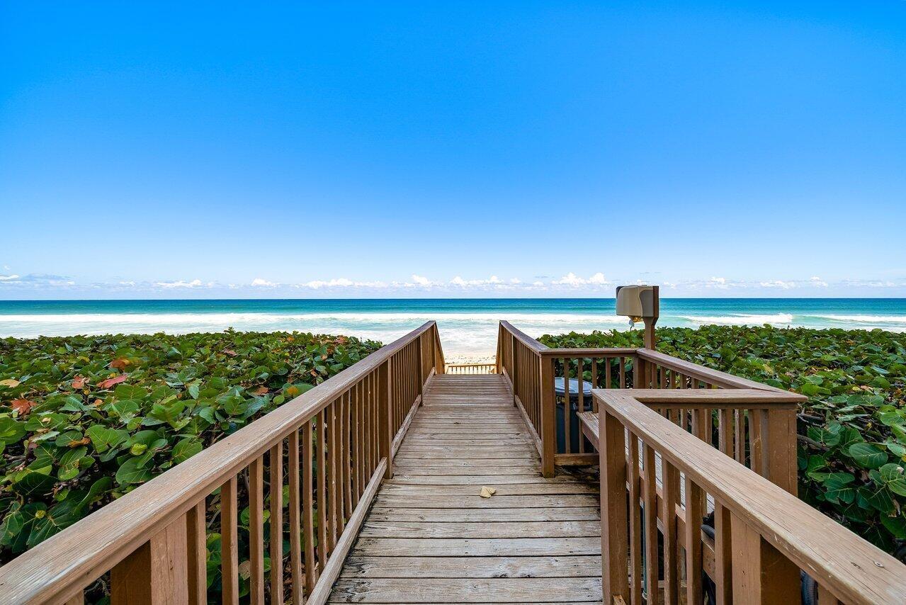 3560 S Ocean Boulevard 809, South Palm Beach, FL 33480, South Palm Beach