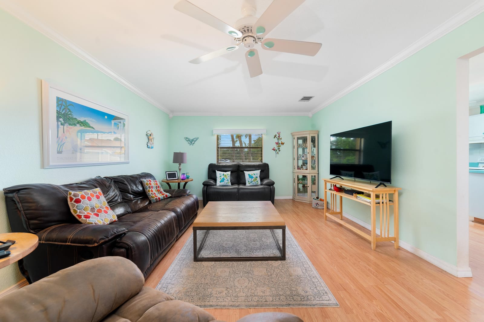 1533 SE Crayrich Court — photo 3