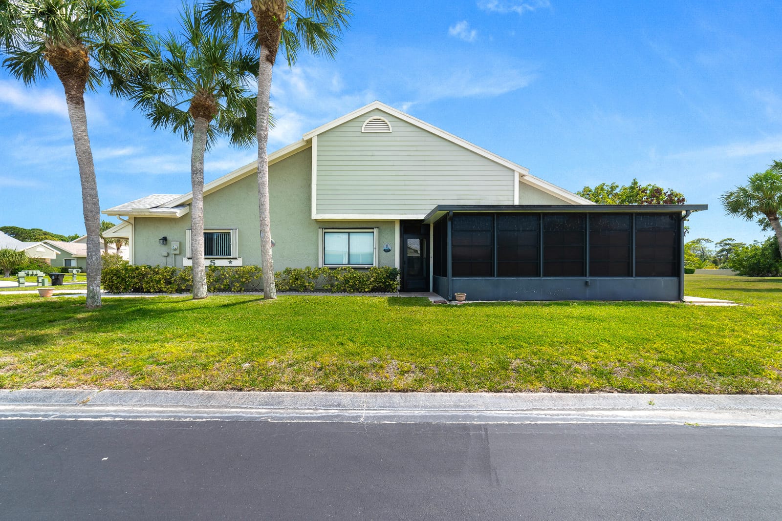 1533 SE Crayrich Court, Port St. Lucie, FL 34952 photo 21