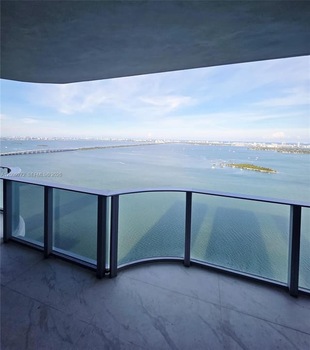700 NE 24 Street 3903, Miami, FL 33137
