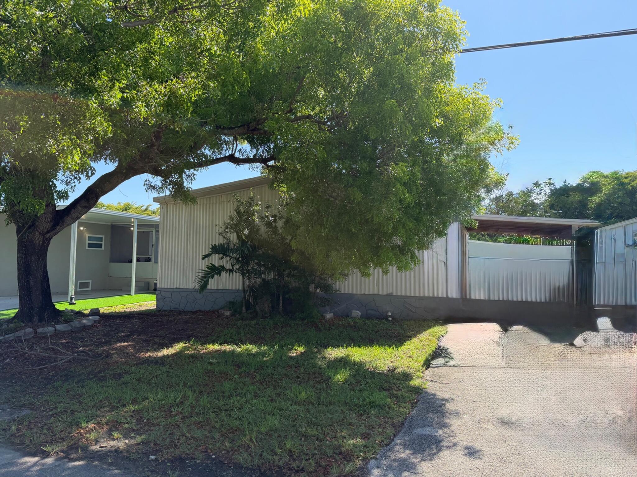 631 NW 215th Avenue, Pembroke Pines, FL 33029, Pembroke Pines