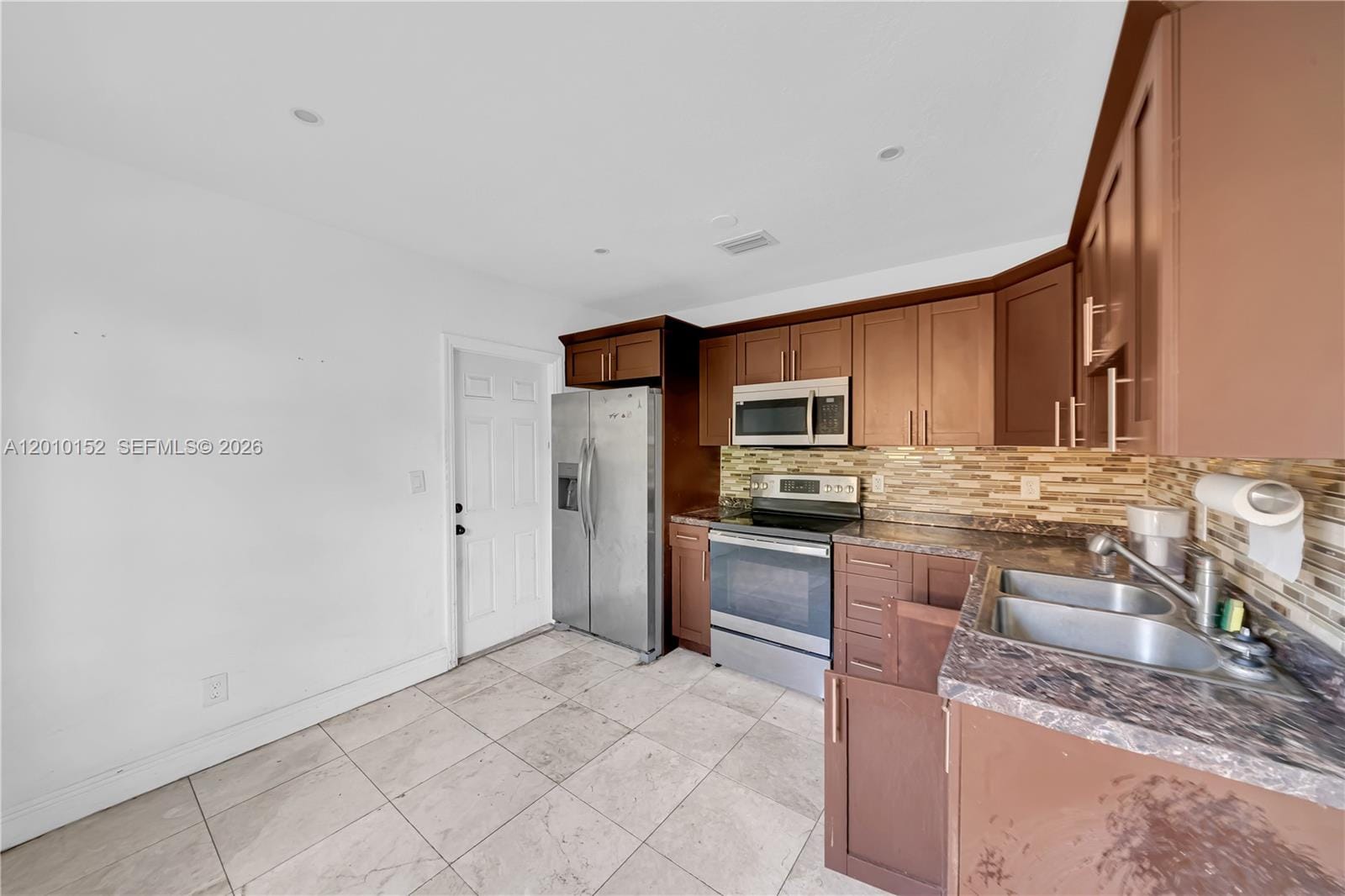 3033 Hibiscus Street, Miami, FL 33133 photo 6