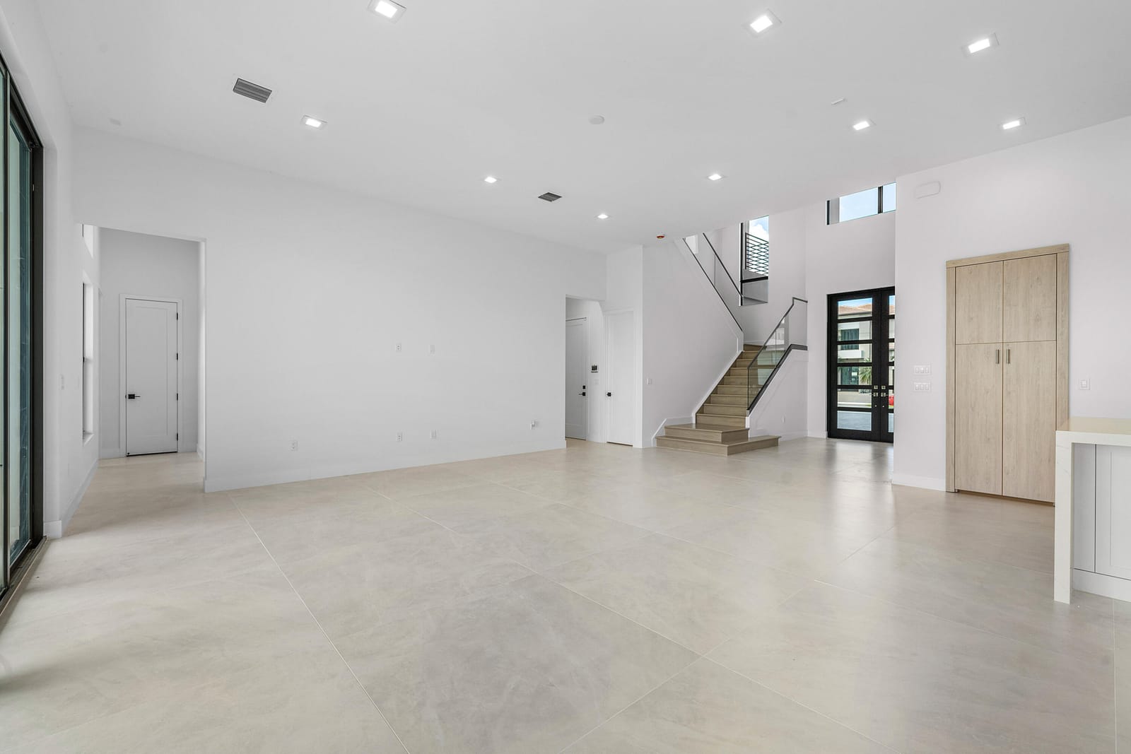 9516 Riverside Park Drive — photo 9