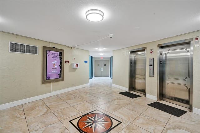 4222 Inverrary Boulevard 4116, Inverrary Gardens, Lauderhill, FL