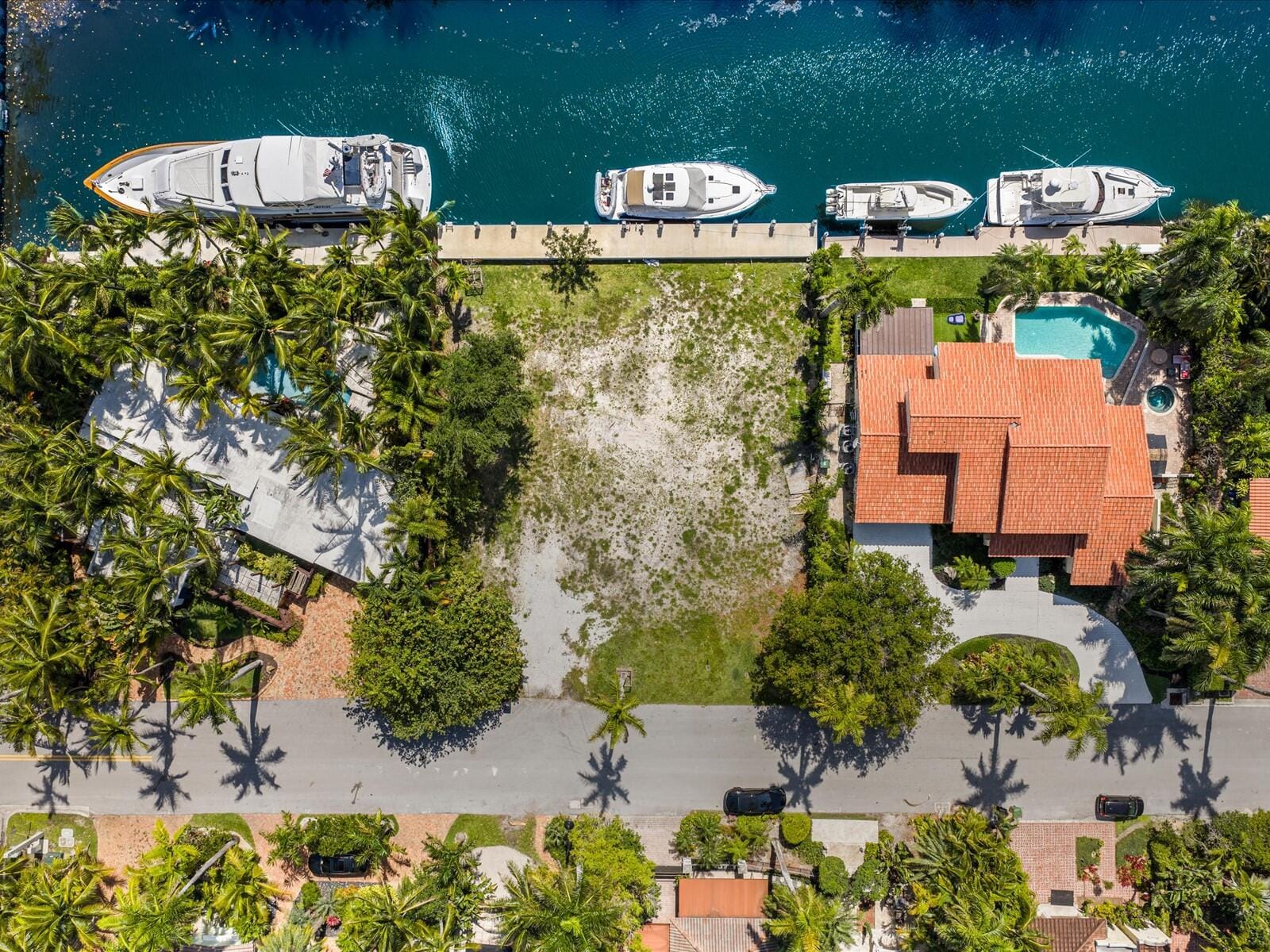 310 Coral Way, Fort Lauderdale, FL 33301 photo 2