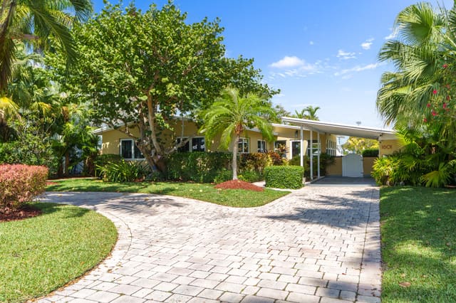 1601 SE 12th Court, Fort Lauderdale, FL 33316
