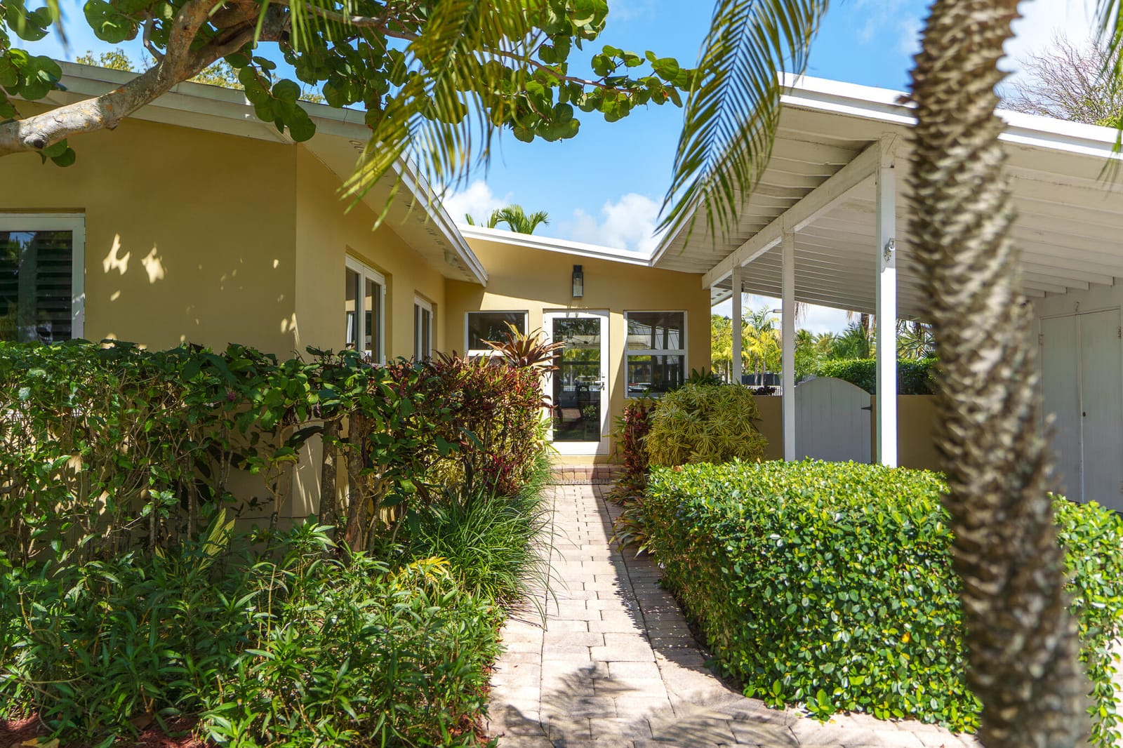 1601 SE 12th Court, Fort Lauderdale, FL 33316 photo 9
