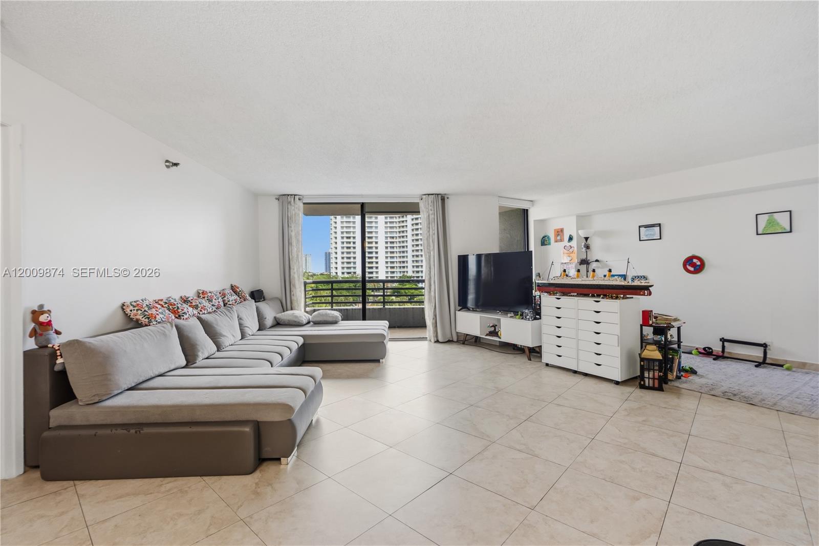 3300 NE 191st Street 609, Aventura, FL 33180, Aventura