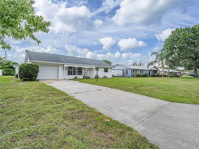 136 16th Avenue, Vero Beach, FL 32962