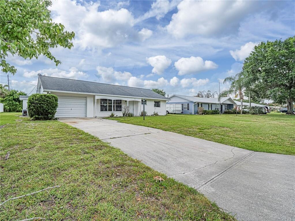 136 16th Avenue, Vero Beach, FL 32962, Vero Beach
