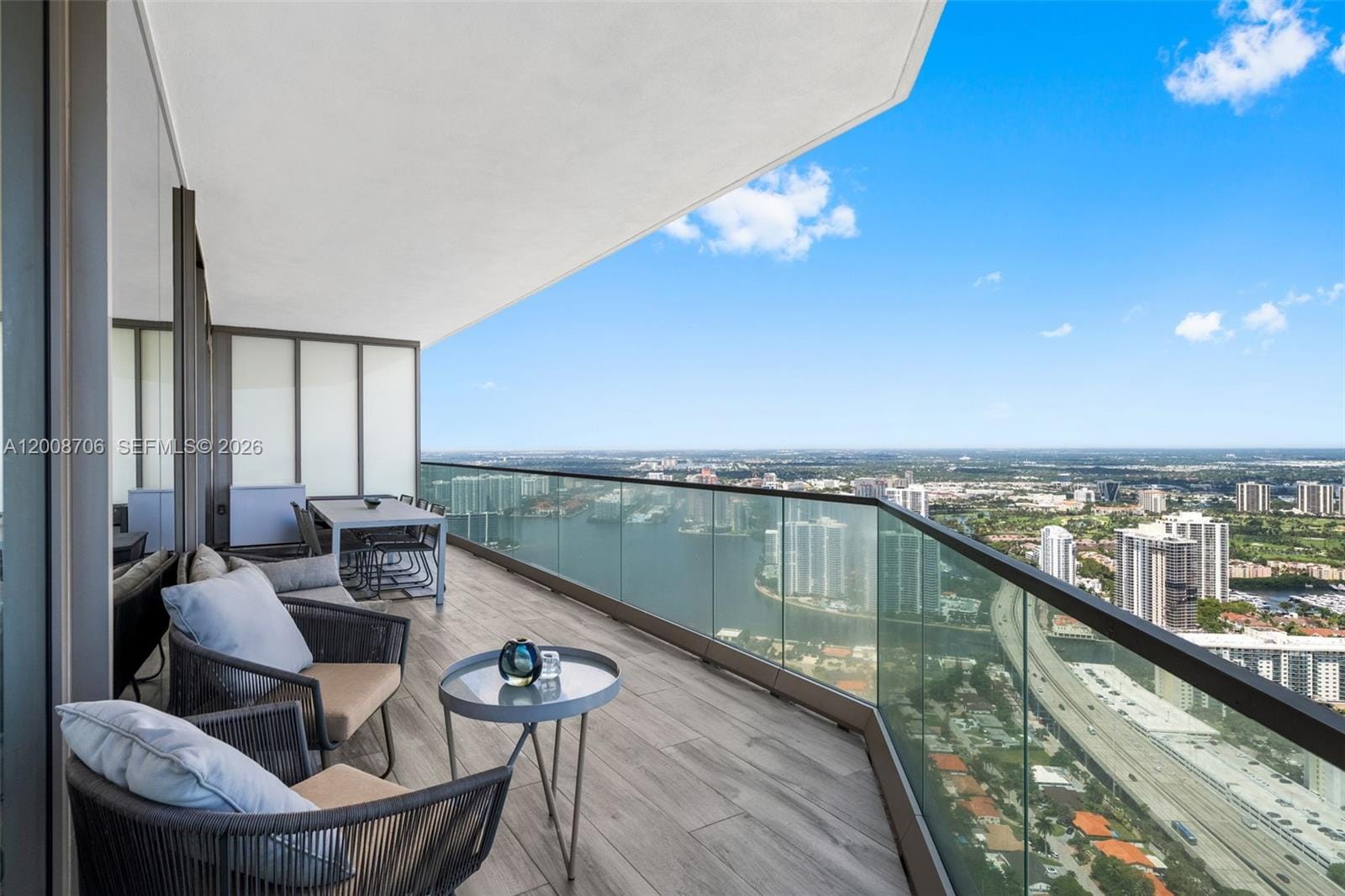 18975 Collins Avenue 5200, Sunny Isles Beach, FL 33160 photo 27