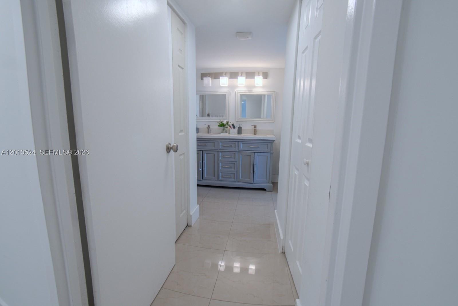 20100 W Country Club Drive 504, Aventura, FL 33180 photo 14
