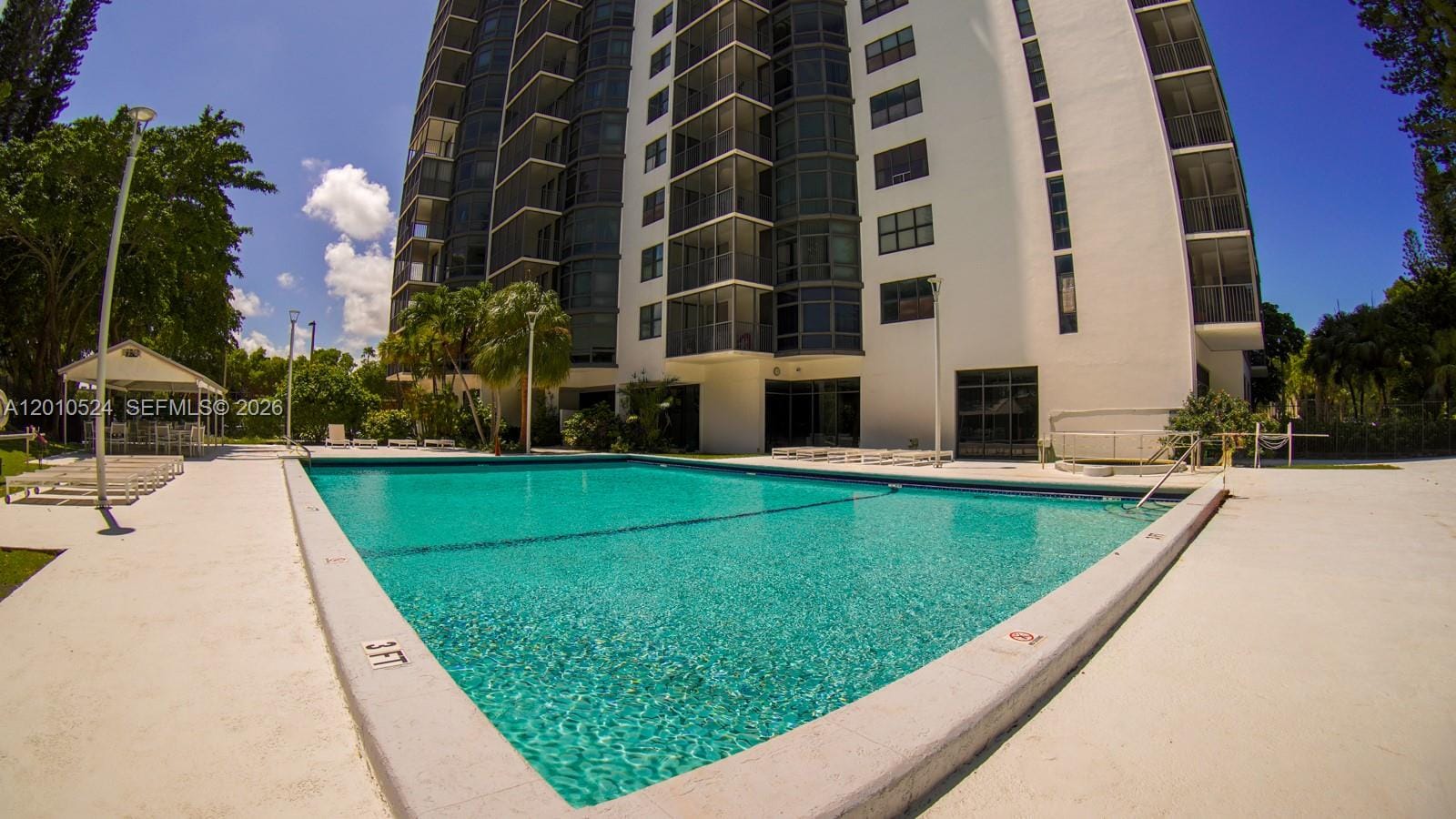 20100 W Country Club Drive 504, Aventura, FL 33180 photo 23