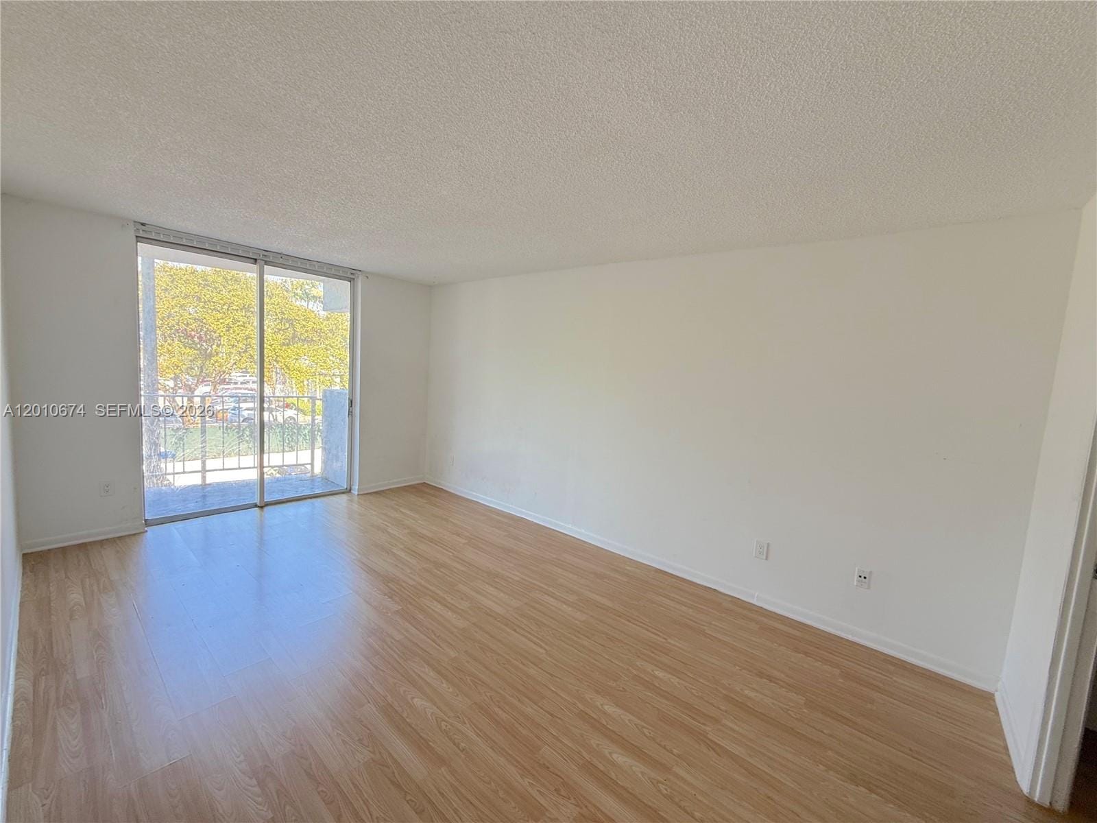 482 NW 165th St Road A-307, Miami, FL 33169 photo 16