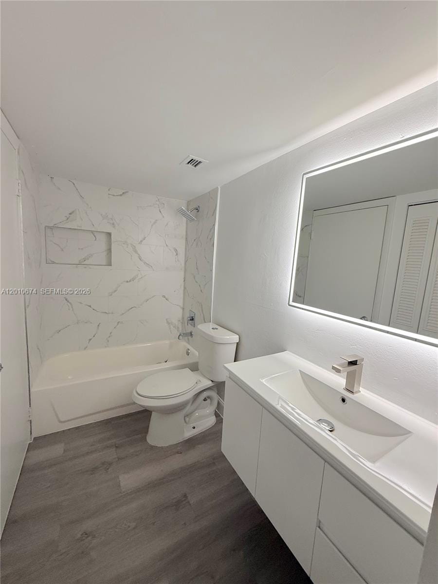 482 NW 165th St Road A-307, Miami, FL 33169 photo 8
