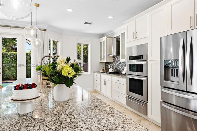3200 Percival Avenue, sold in Frow Homestead, Miami, FL