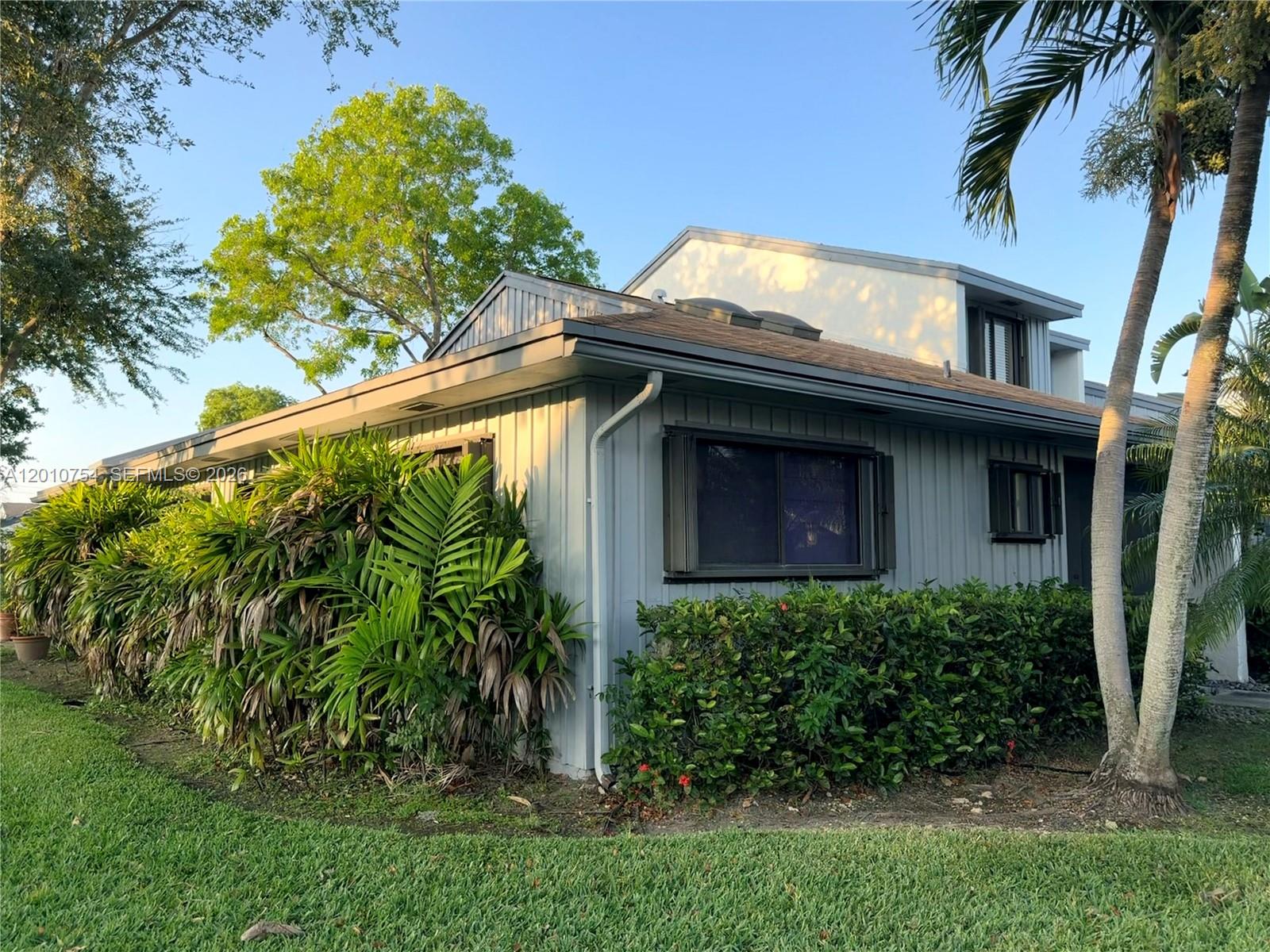 1533 Gabriel Street, Hollywood, FL 33020