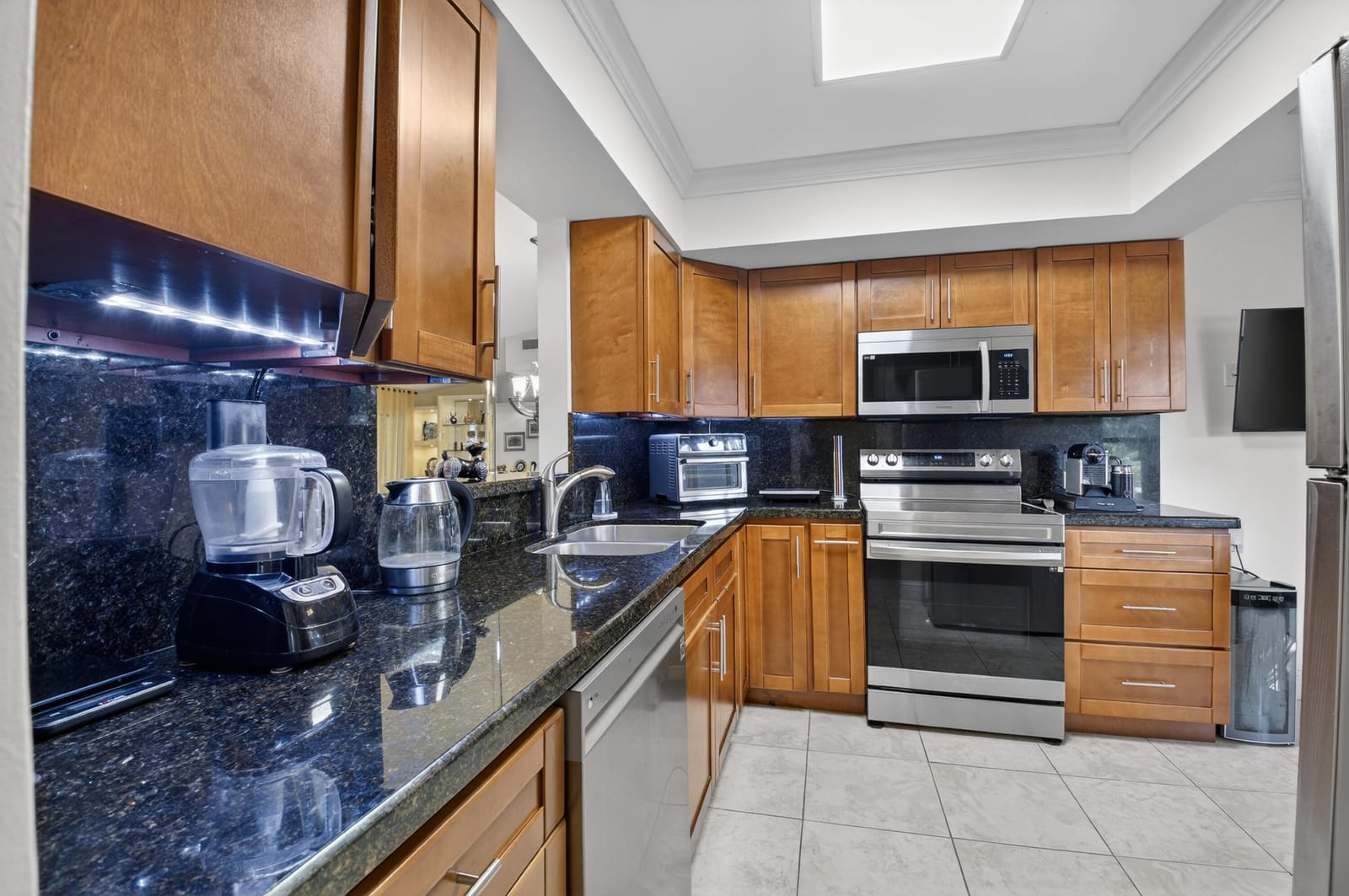 10911 Lake Front Place — photo 5