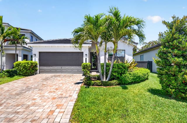 7563 Moonrise Drive, sold in Lantana Farms Pud, Lake Worth, FL