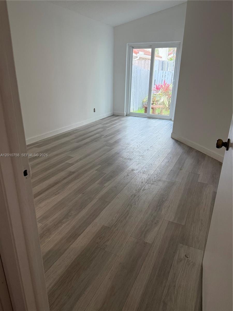 1407 Seagrape Circle — photo 2