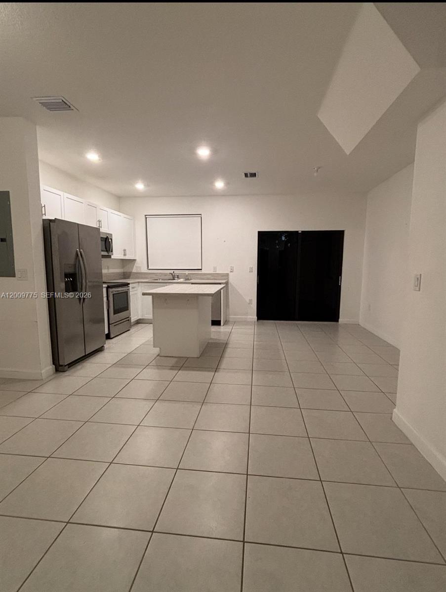 20964 NE 8th Avenue, Miami, FL 33179, Miami