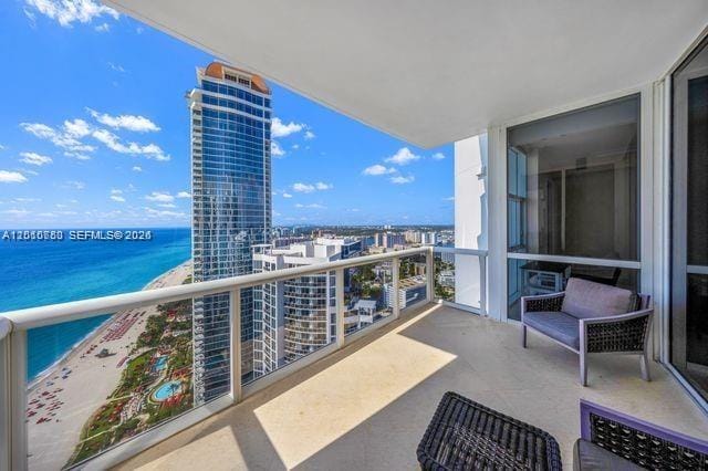 18101 Collins Avenue 4702, Sunny Isles Beach, FL 33160 photo 2