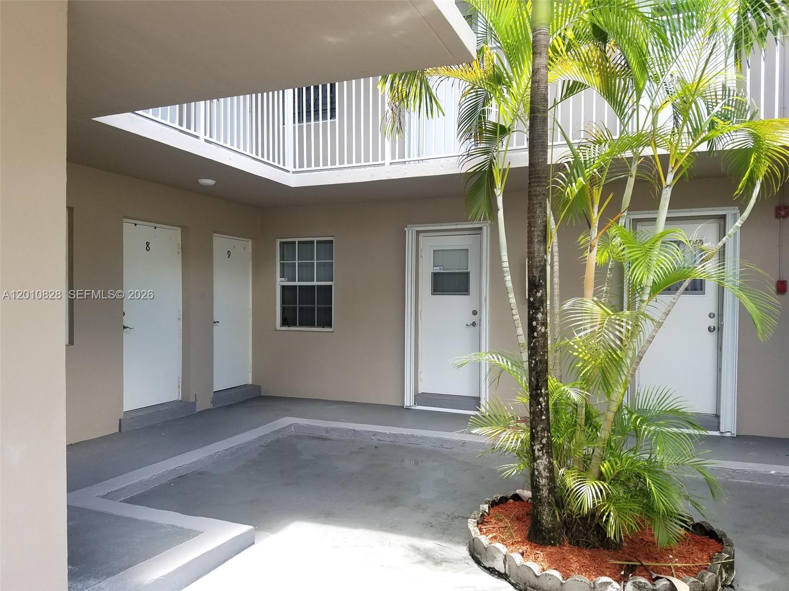 6565 Santona Street B8, Coral Gables, FL 33146