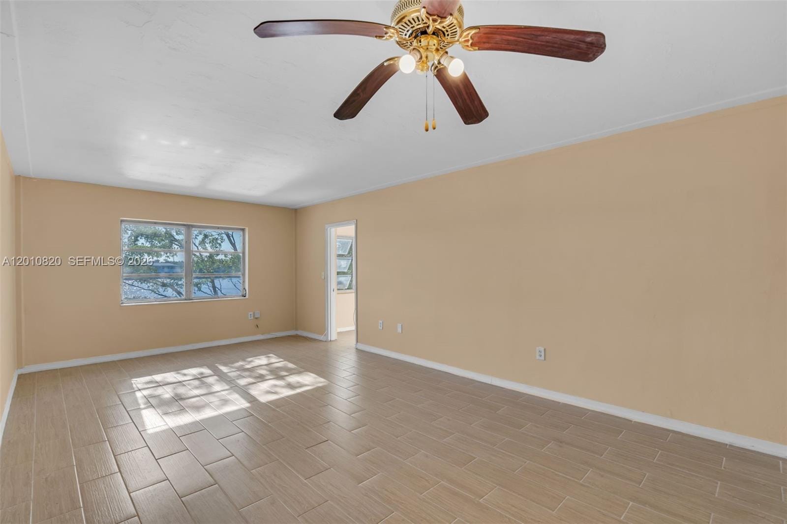 18900 NE 3rd Court 520, Miami, FL 33179 photo 6