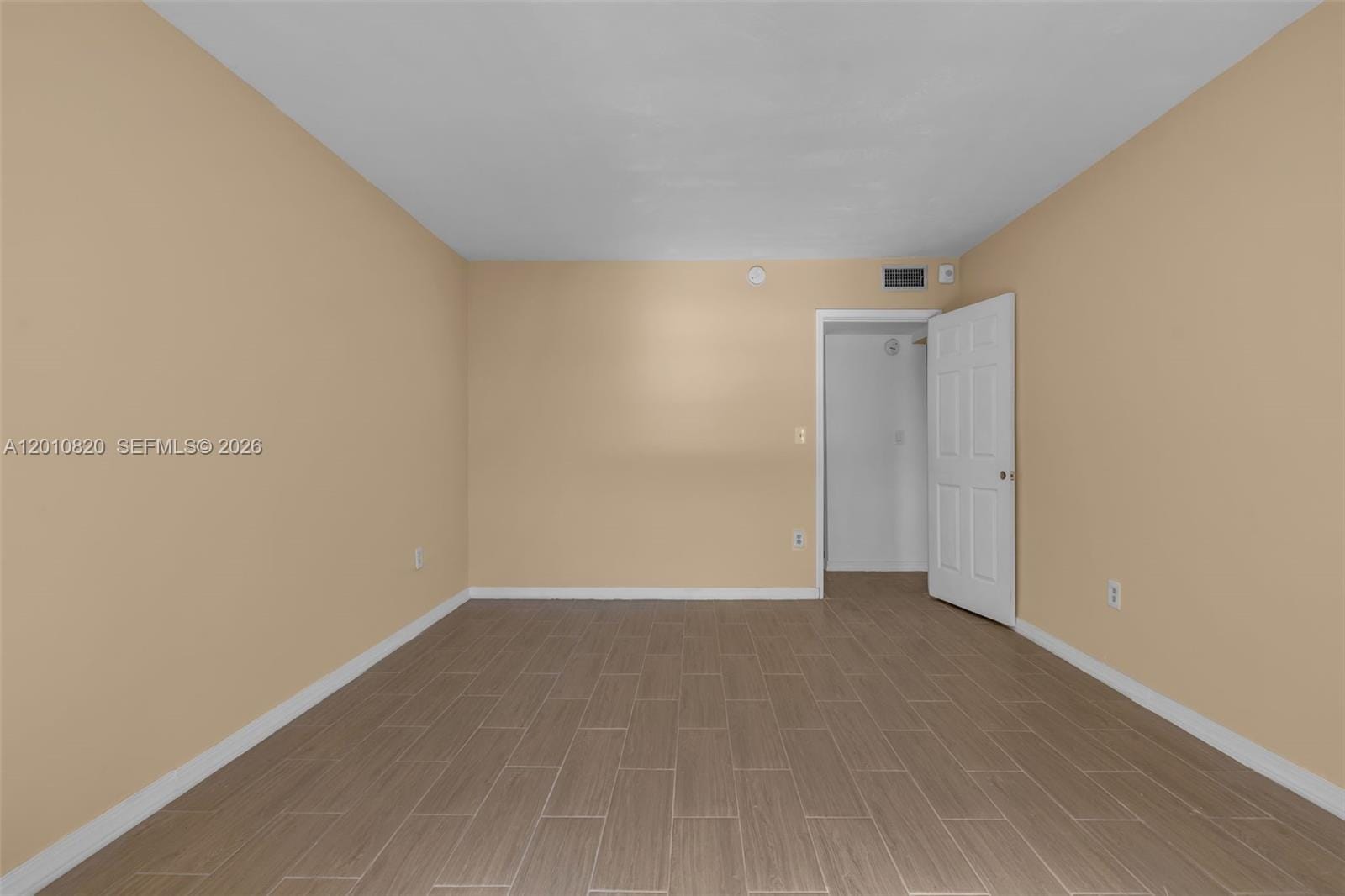18900 NE 3rd Court 520, Miami, FL 33179 photo 8
