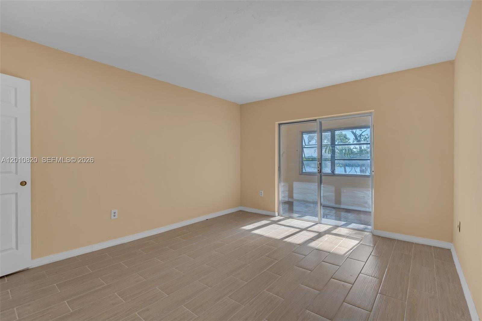 18900 NE 3rd Court 520, Miami, FL 33179 photo 10