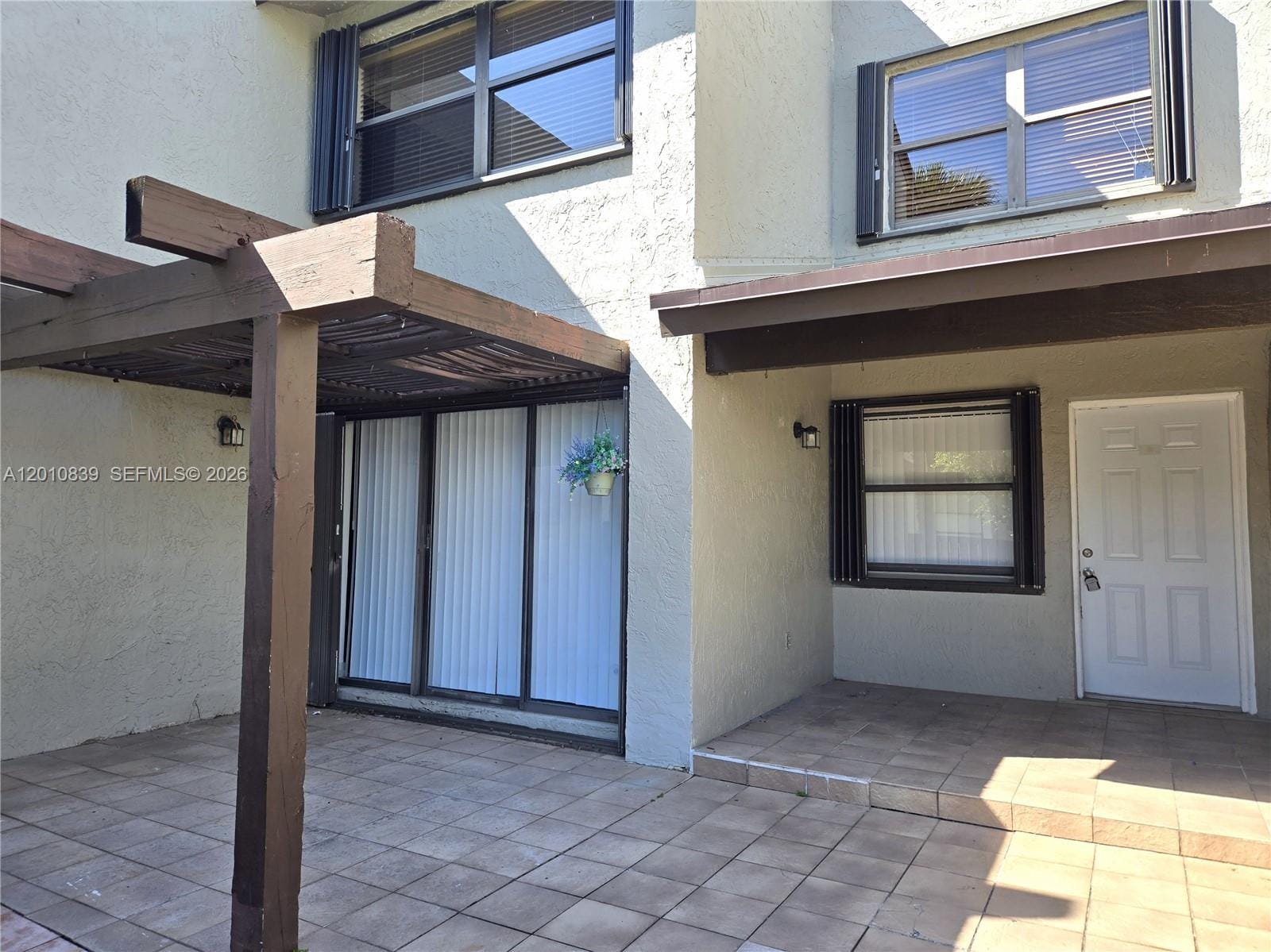 10020 NW 9th St Circle 102 — photo 2