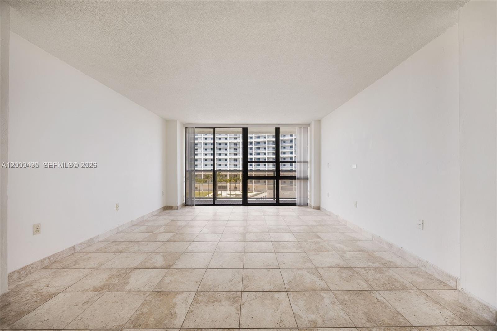 600 NE 36th Street 1109 — photo 10