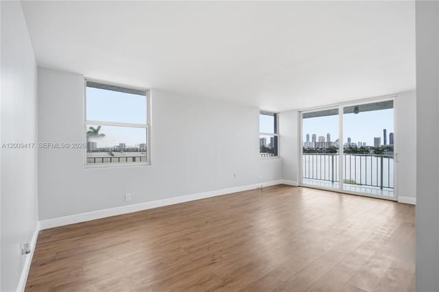 16570 NE 26th Avenue 5A, North Miami Beach, FL 33160