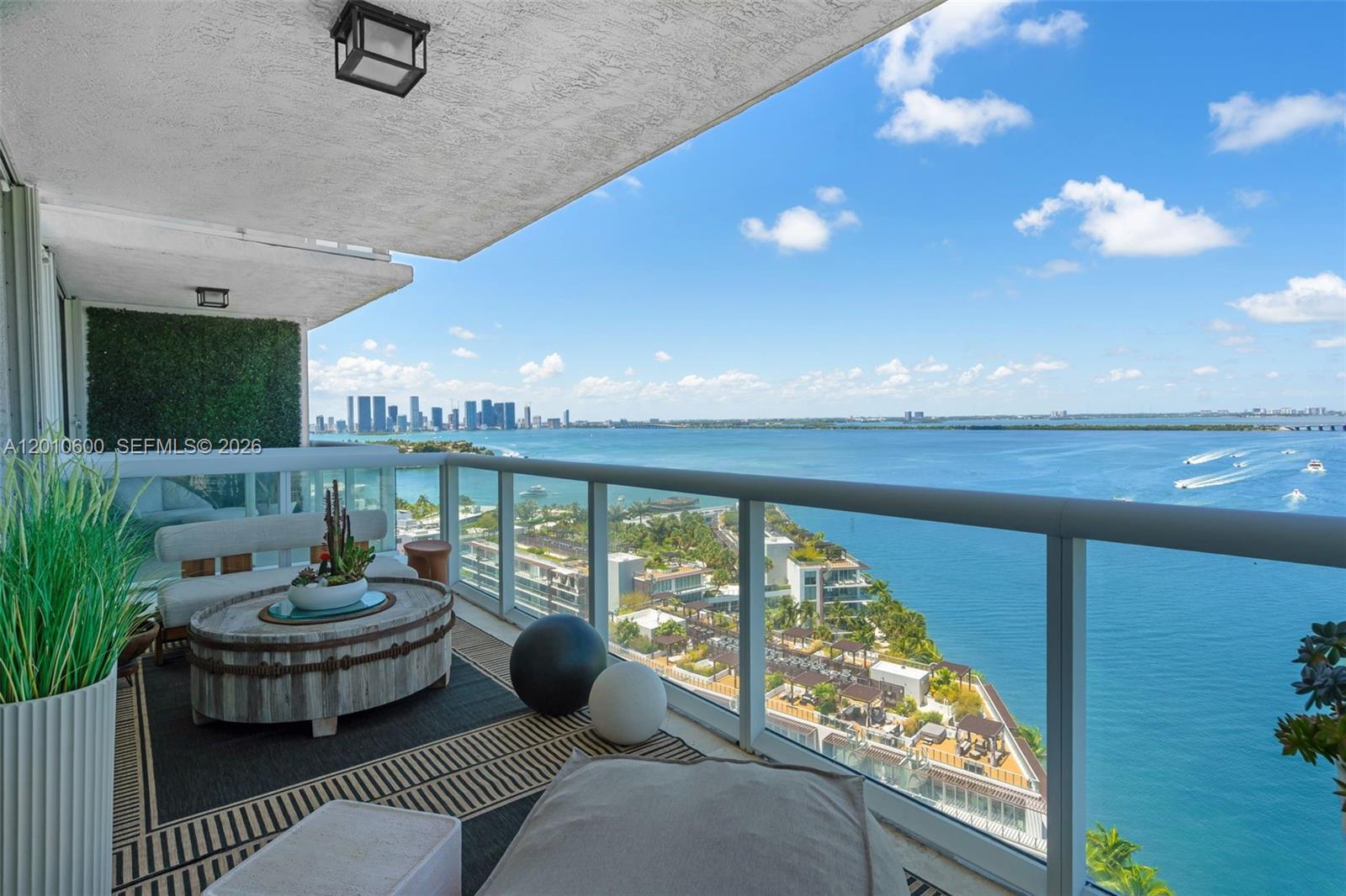 10 Venetian Way 1803, Miami Beach, FL 33139, Miami Beach