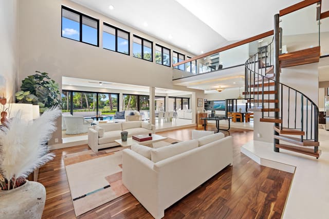 12 Alston Road, sold in Marlwood Estates, Palm Beach Gardens, FL